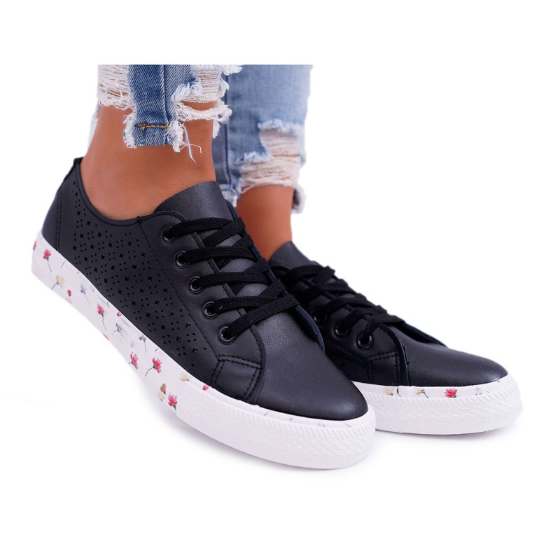 EVE Sneakers Femme Avec Fleurs Ajourées Noires Loriann le noir