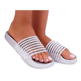 Chaussons pour femmes avec perles argentées Elavi gris