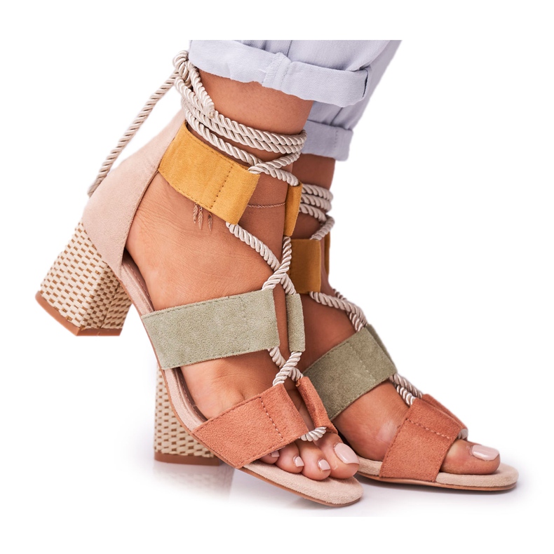 Bellucci Sandales pour femmes sur un talon en daim coloré Beckie brun multicolore