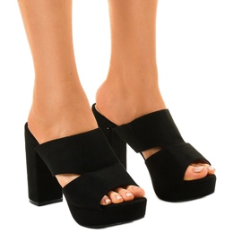 Escarpins en daim noir 9R55