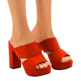 Escarpins en daim rouge 9R55