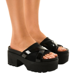 Talons hauts noirs M806 le noir
