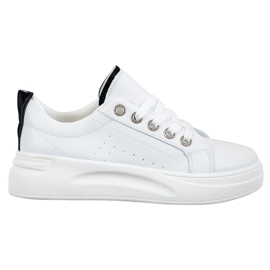 SHELOVET Baskets à la mode sur la plate-forme blanc