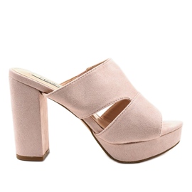 Escarpins en daim beige 9R55