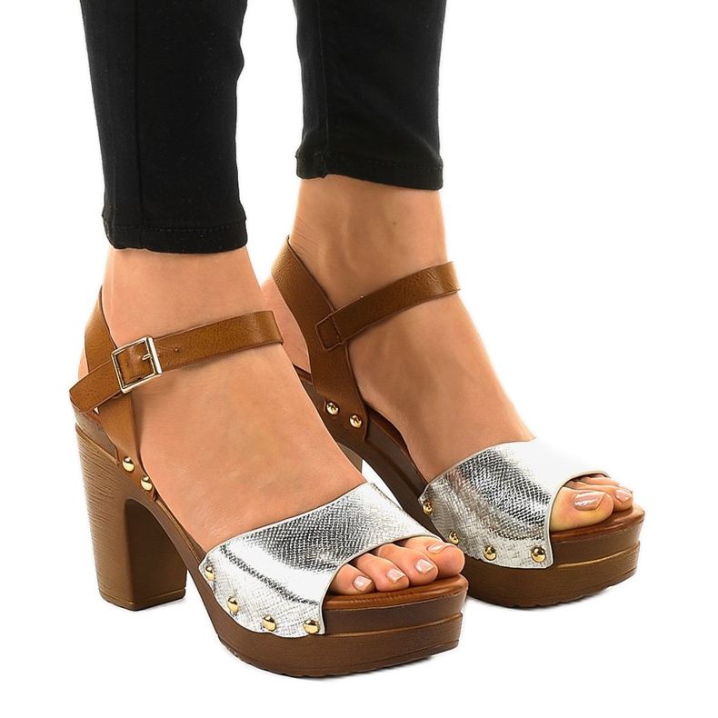 Sandales à talons argentées 150-615 brun gris