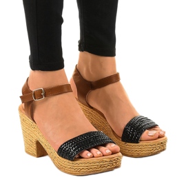 Sandales noires à talons 150-614 brun