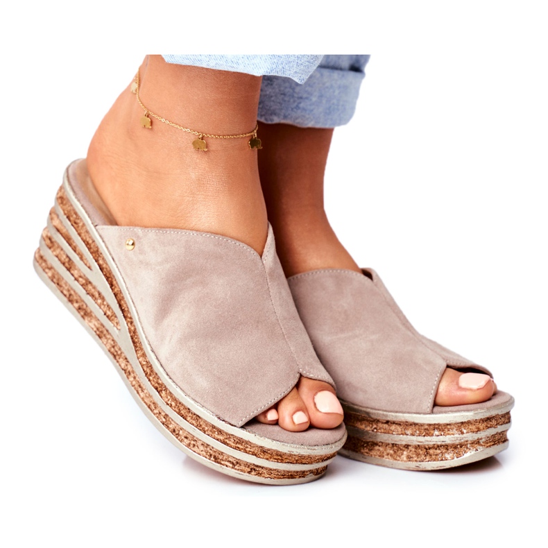 Pantoufles En Cuir Pour Femmes Sur Compensée Nicole 2559 Limonade beige