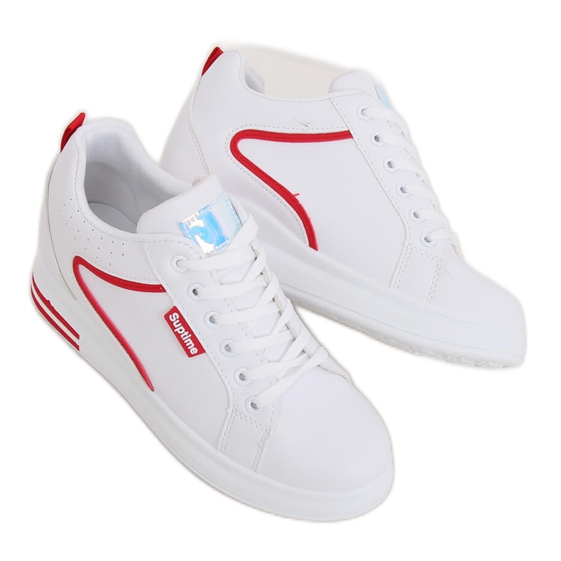 Baskets blanches sur le coin NB337 Rouge