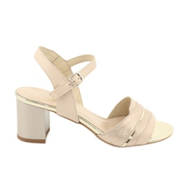 Sandales confortables en cuir Gamis 3940 beige doré