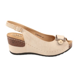 Sandales compensées confortables Evento 8SD98-6230 beige