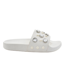Chaussons blancs avec perles H-6567 blanche Chaussons blancs avec perles H-6567 blanche