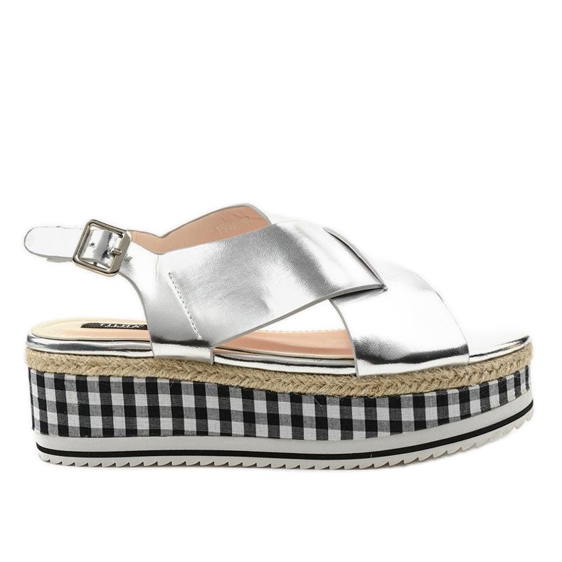 Sandales argentées sur la plateforme 1507-40 gris