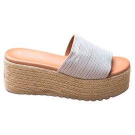 Weide Pantoufles Sur Une Plate-Forme De Paille gris