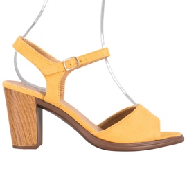 SHELOVET Sandales en daim jaunes