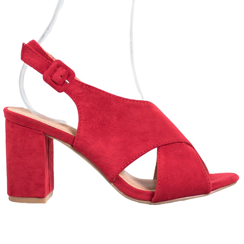 SHELOVET Sandales confortables sur un bar rouge