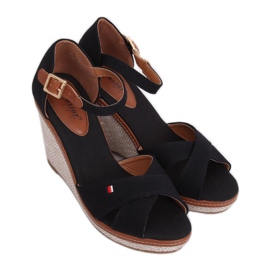 Sandales noires à talon compensé R133P Noir