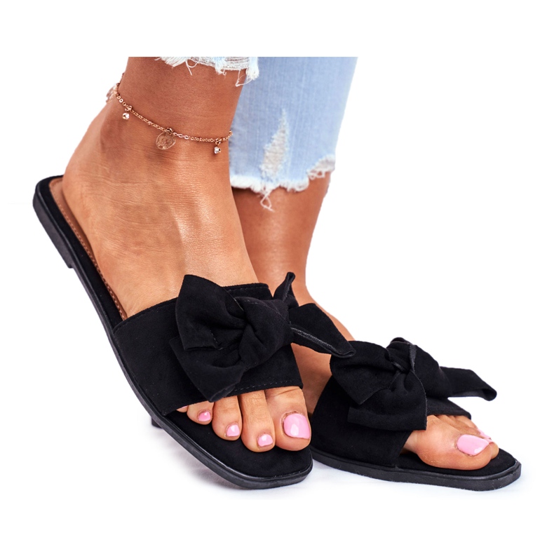 Pantoufles Malaisiennes Pour Femmes Avec Nœuds Noirs le noir Pantoufles Malaisiennes Pour Femmes Avec Nœuds Noirs le noir