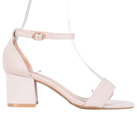 Nio Nio Sandales confortables sur un bar brun