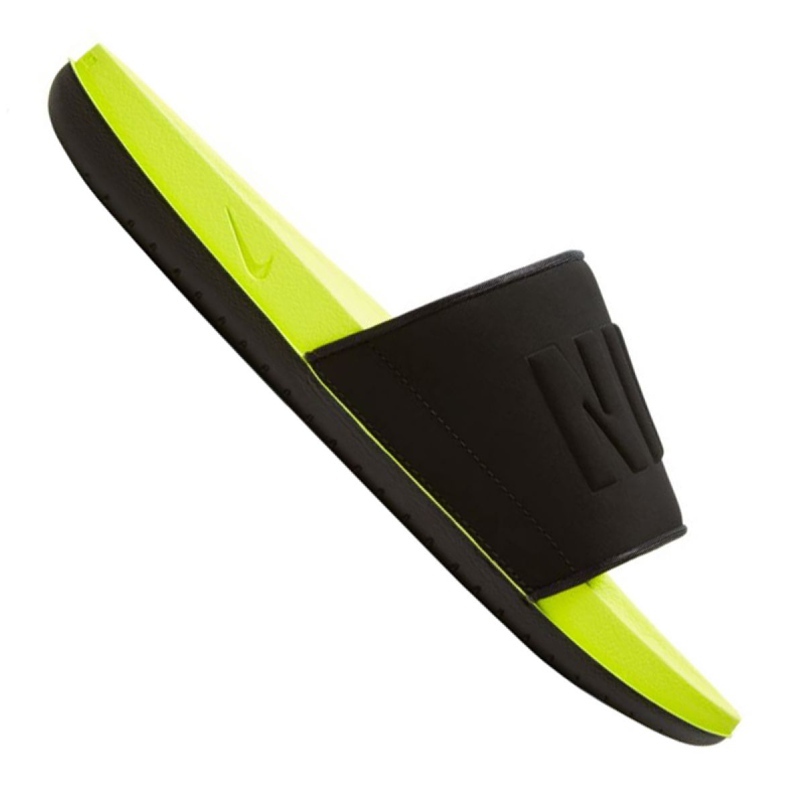 Nike Offcourt Slide M BQ4639-700 le noir vert