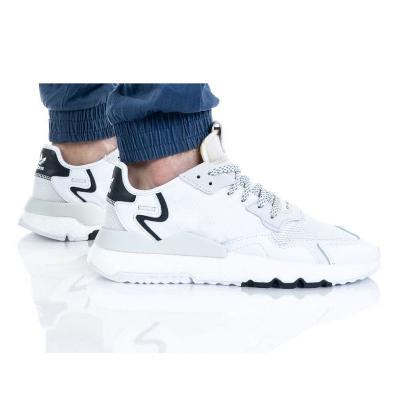 Chaussures Adidas Nite Jogger M EE6255 blanche Chaussures Adidas Nite Jogger M EE6255 blanche