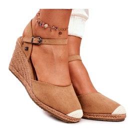 Sandales pour femmes sur un coin tressé Big Star marron clair DD274A169 brun