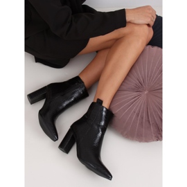 Bottines à talons en cuir serpent Noir RB54 Noir