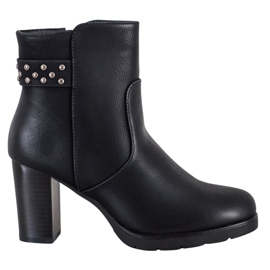 J. Star Bottes noires avec une ceinture décorative le noir