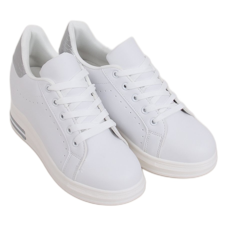 Baskets blanches MY-0367 BLANC/ARGENT sur un coin caché