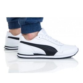 Puma St Runner V2 Full LM 365277 13 chaussures blanche Puma St Runner V2 Full LM 365277 13 chaussures blanche