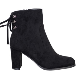 Bottes nouées sur le poste VINCEZA noir