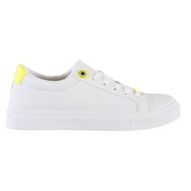 SHELOVET Baskets avec cuir écologique blanc