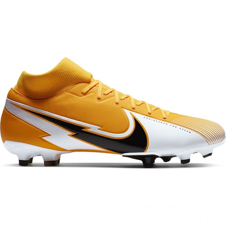 Chaussures de football Nike Mercurial Superfly 7 Academy M FG / MG AT7946 801 multicolore oranges et rouges