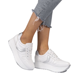 Chaussures de sport blanches, baskets BK-20 Chaussures de sport blanches, baskets BK-20