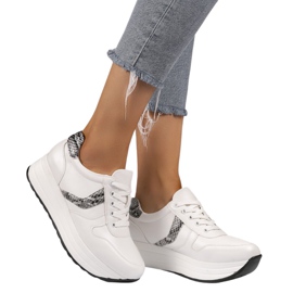 Chaussures de sport blanches, baskets BK-20