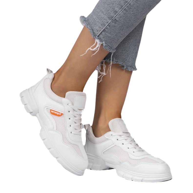 Chaussures de sport à la mode blanches C051 Chaussures de sport à la mode blanches C051