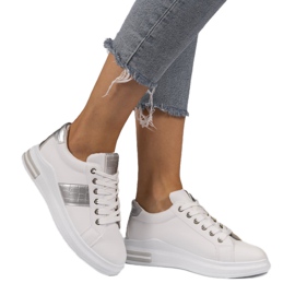 Baskets à la mode blanches avec éco-cuir C912 argent gris