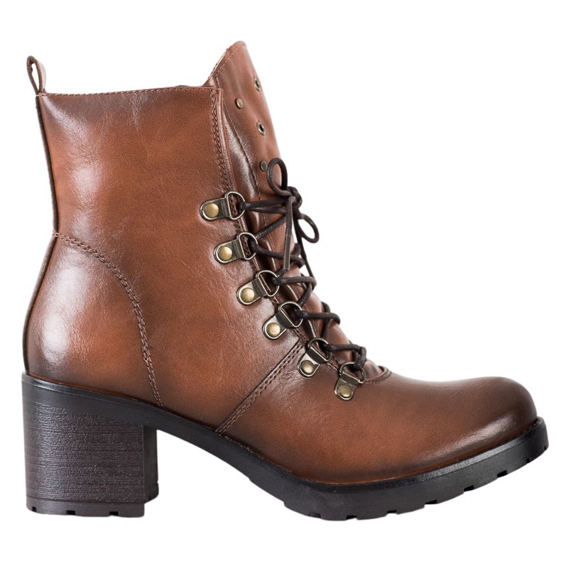 Travailleurs sur le poste VINCEZA brun