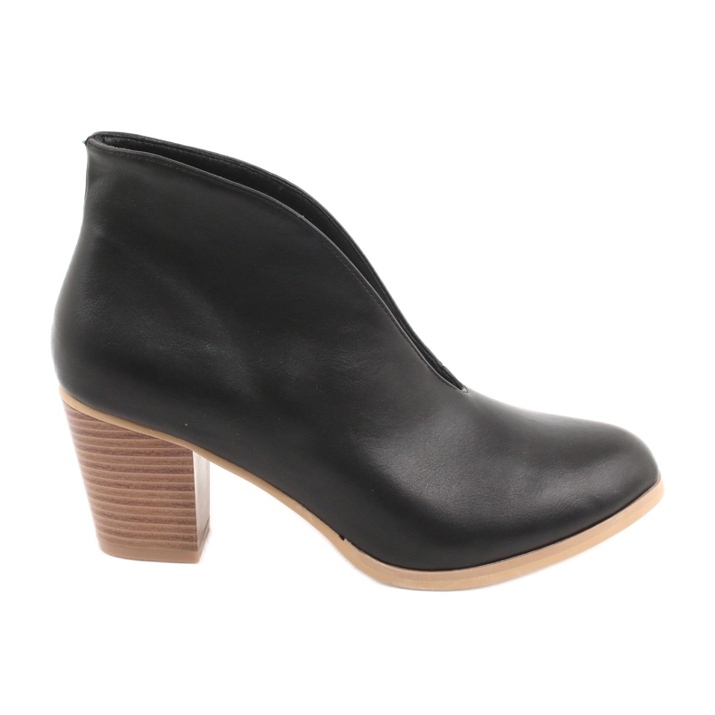Bottines noires à enfiler avec découpes sur le montant NS128P le noir