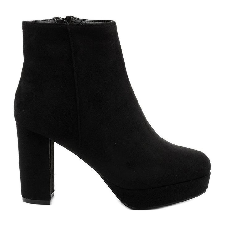 Bottines noires sur le post Neadarea le noir