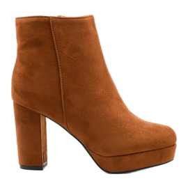 Bottines camel sur le post Neadarea brun