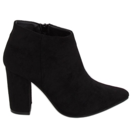 Chaussures sur le poteau noir G-7668 Noir
