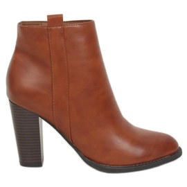 Bottines classiques sur le post camel UK08P Camel brun