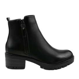 Bottes Melba isolées plates noires