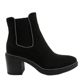 Bottines noires en éco-suède de Lamensie