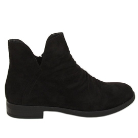 Boots avec une coupe en daim noir ST-21 Black