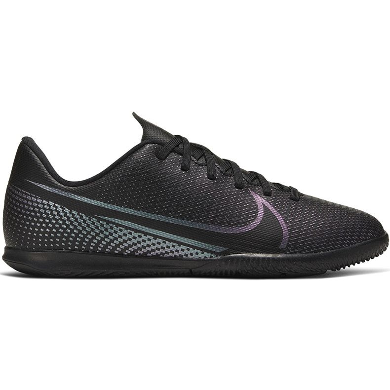 Nike Mercurial Vapor 13 Club Ic Junior AT8169 010 chaussures de football le noir le noir