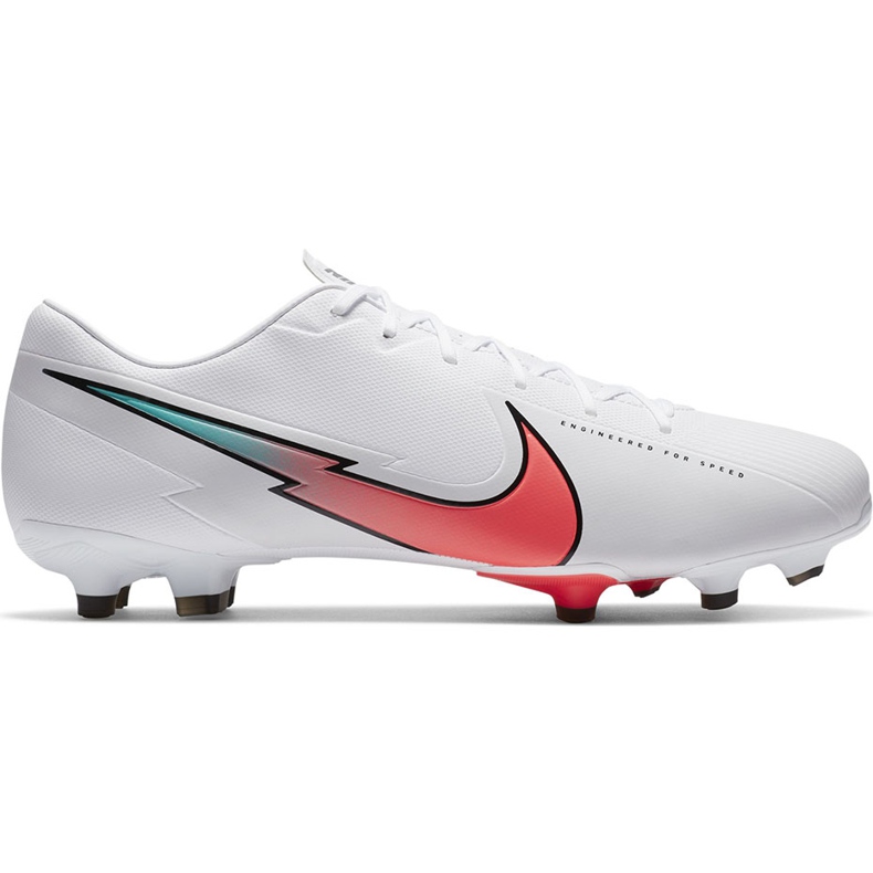 Chaussure de football Nike Mercurial Vapor 13 Academy FG / MG AT5269 163 blanche blanche