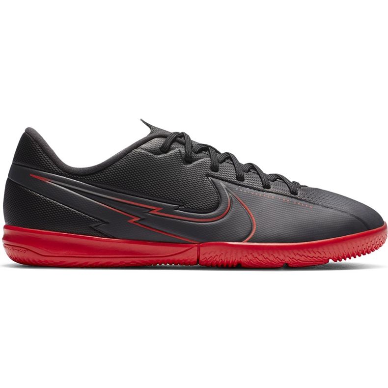 Chaussure de football Nike Mercurial Vapor 13 Academy Ic Junior AT8137 060 noir rouge le noir