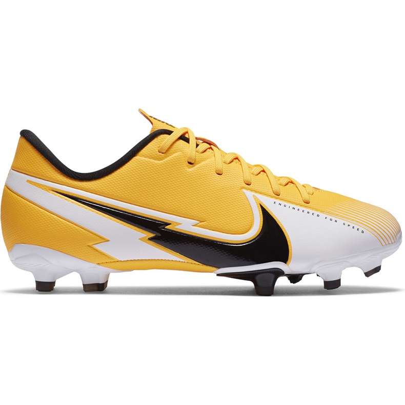 Chaussure de football Nike Mercurial Vapor 13 Academy FG/MG Junior AT8123 801 orange jaune Chaussure de football Nike Mercurial Vapor 13 Academy FG/MG Junior AT8123 801 orange jaune