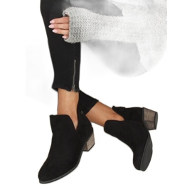 Bottes noires avec une découpe noire CM-8M4-1 Noir le noir
